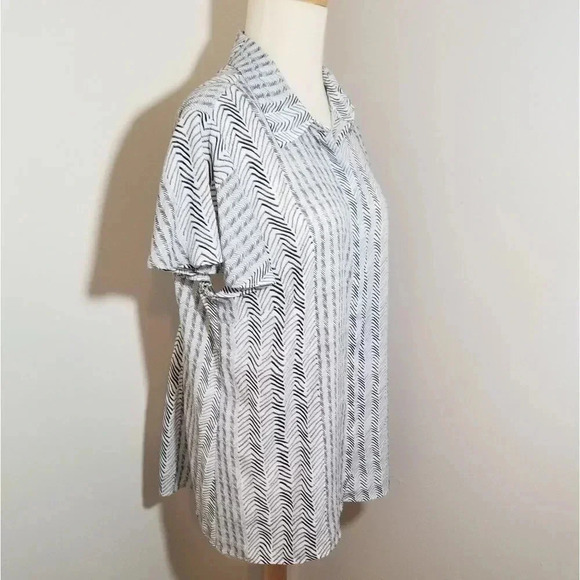 {Worthington} Zig Zag Print Ruffle Sleeve - Picture 2 of 7